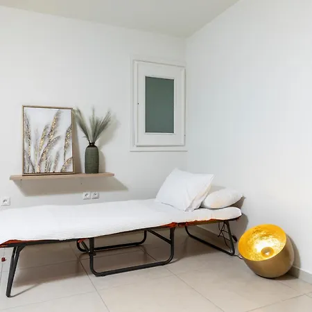 Mystique One Bedroom Apartment By Blupine Athens Exterior photo