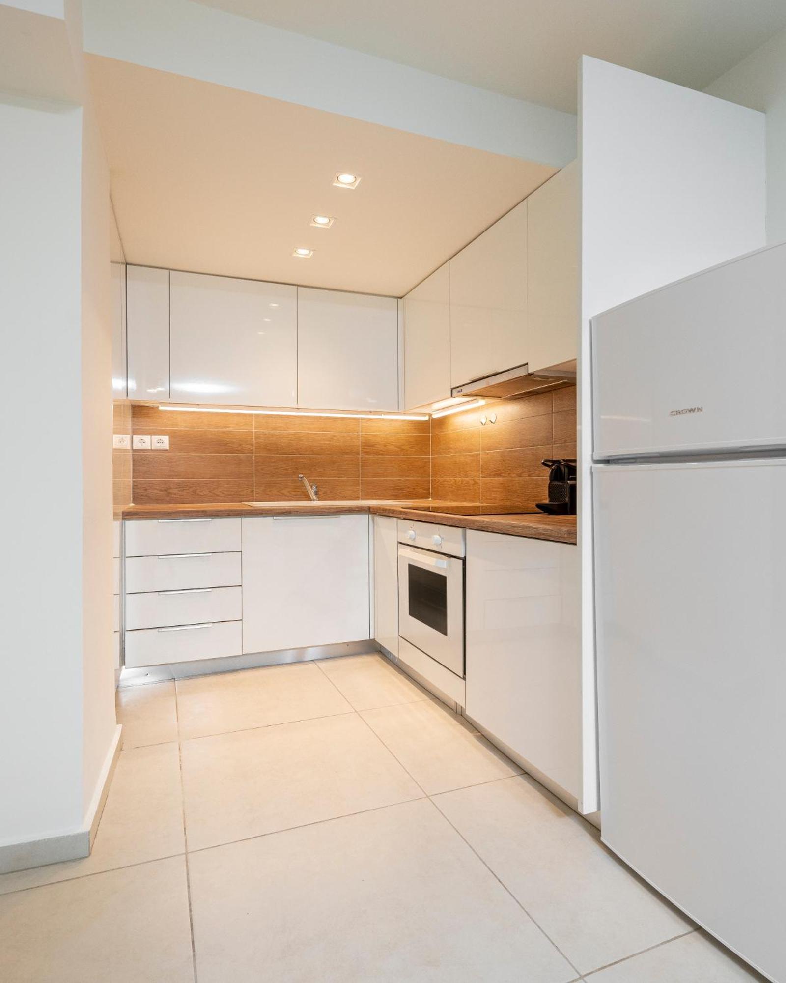 Mystique One Bedroom By Blupine Apartment *