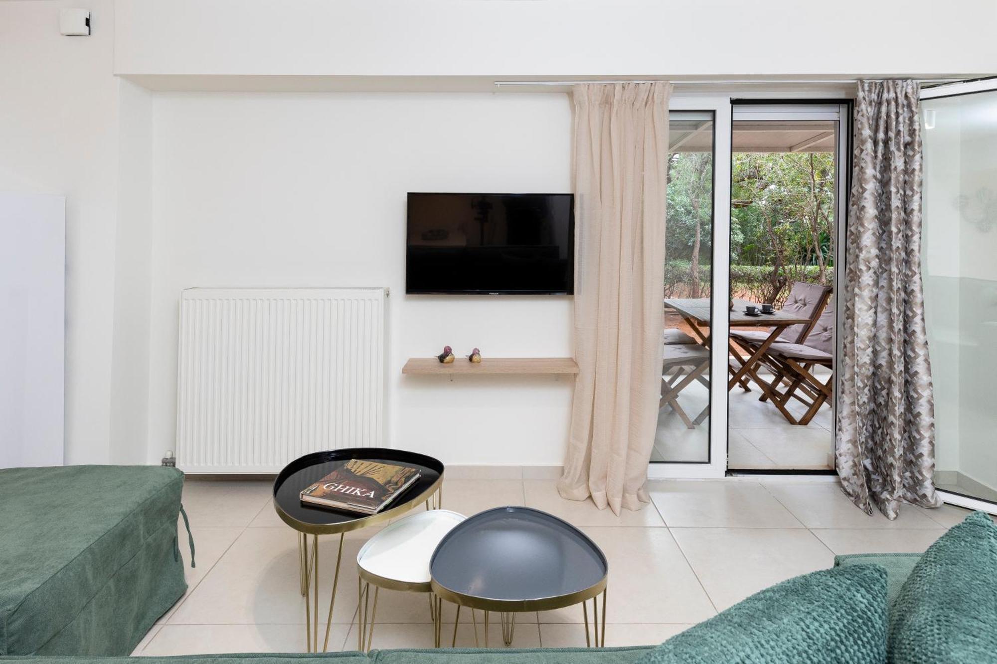 Apartment Mystique One Bedroom By Blupine Athens